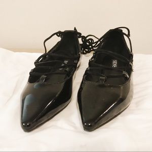 *Senso* Gia IV Black Patent Ghillie Lace Up Flats